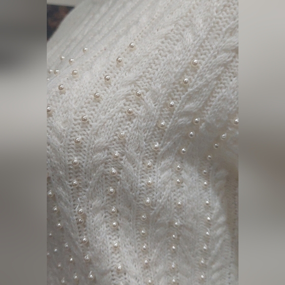 Retrology Pearl Front Cable Knit Sweater Size M Cream Relaxed Fit - Picture 9 of 14